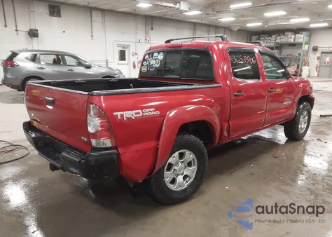 2013 Toyota Tacoma Base V6 z USA, uszkodzony, nr VIN 3TMLU4EN1DM106960